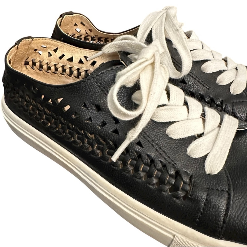 Sam Edelman Raina Lace-Up Sneakers Black White 7 - Picture 9 of 12